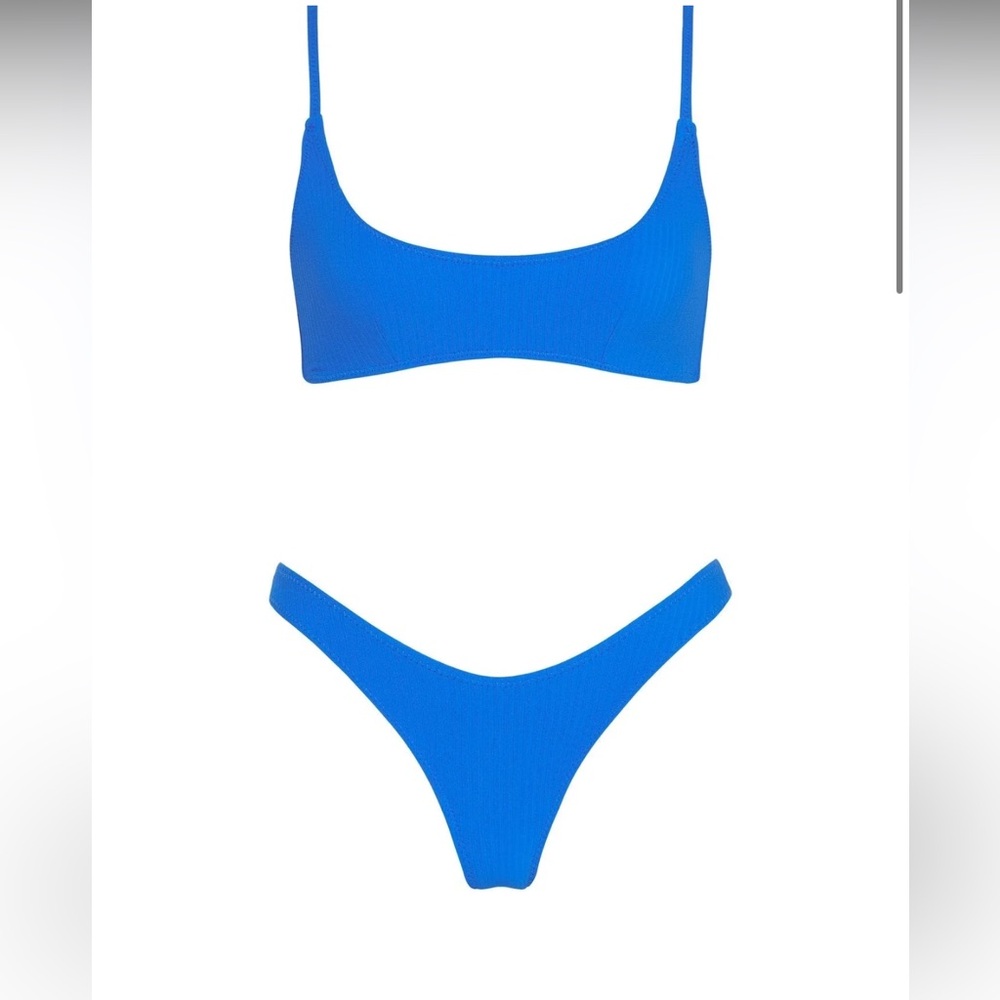 TRIANGL MACI ARLES RIB - blue size small top and bottom, bag included